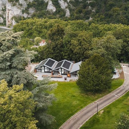 Gite De La Tour - Dinant Evasion Екстер'єр фото